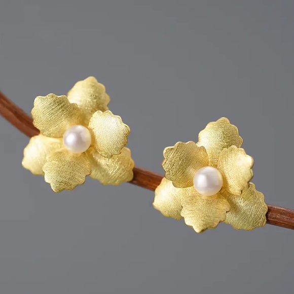 Jewelry - 925 Silver Artisan Handmade The Zakaryah Flower & Natural Pearl Earrin…